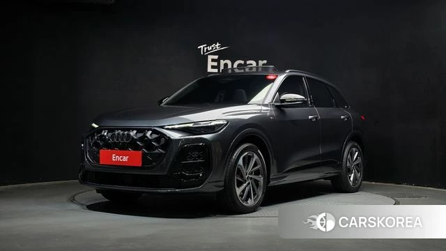 Audi Q5 (80A) 2025 Серый из Кореи