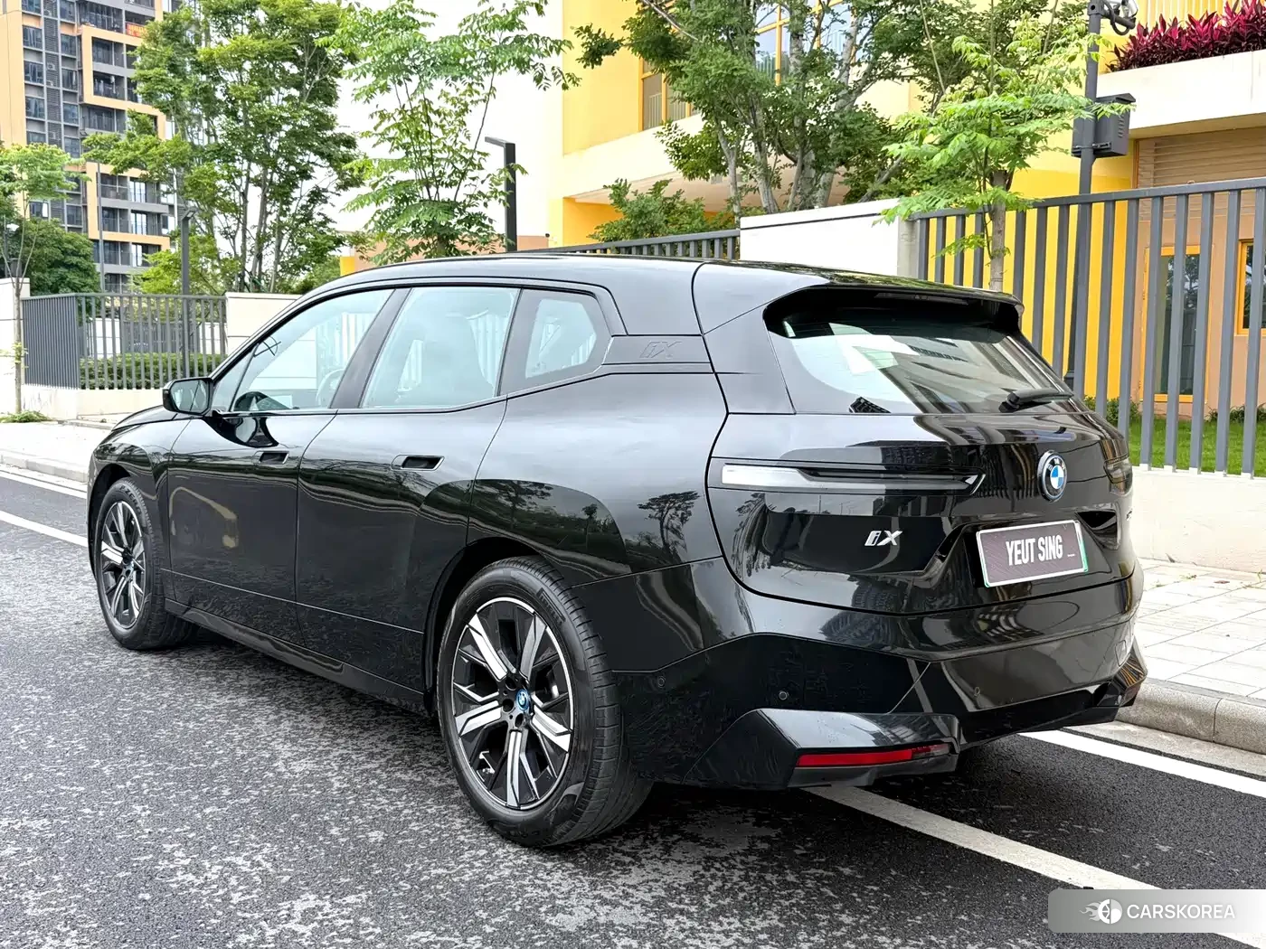 BMW iX 2023 Черный из Китая