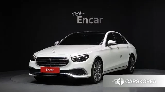 Mercedes-Benz E-Class W213 2021 Белый из Кореи