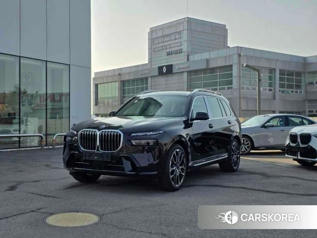 BMW X7 (G07) 2026 Черный из Кореи