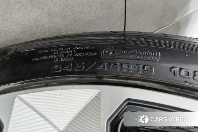 Audi A6L 2023 Черный из Китая