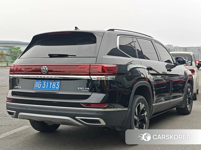 Volkswagen Tourang 2022 Черный из Китая
