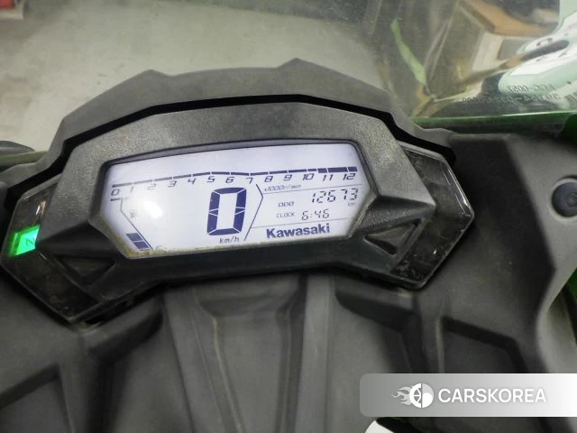 Electronics photo