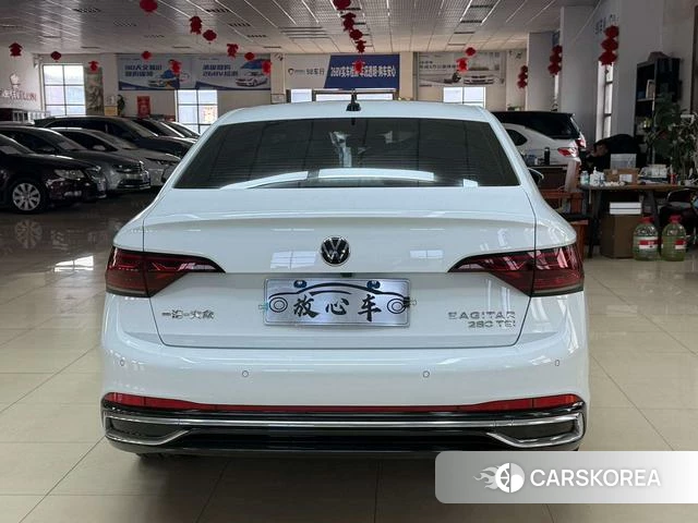 Volkswagen Sagitar 2022 Белый из Китая