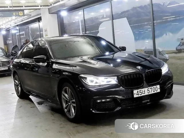 BMW 7 Series (G11) 2018 Синий из Кореи