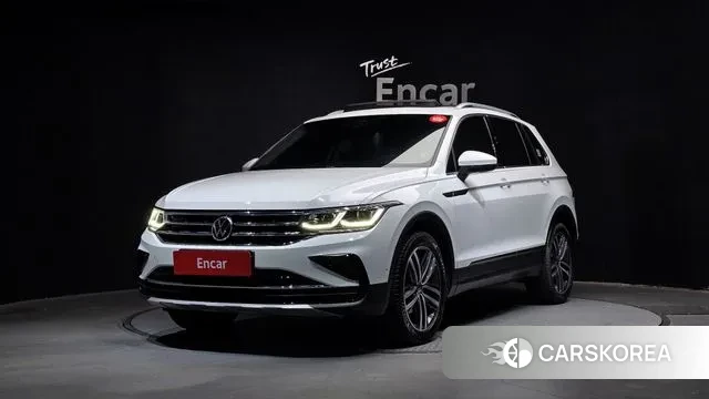 Volkswagen Tiguan second Generation 2021 Белый из Кореи
