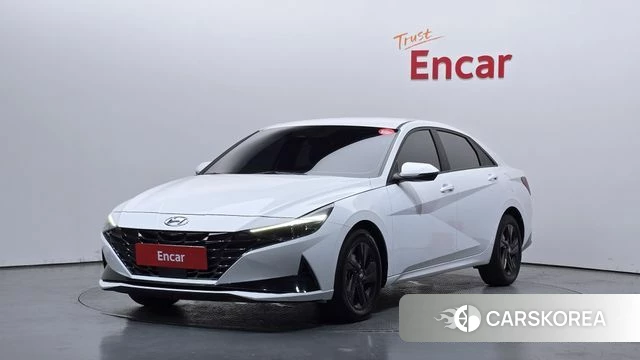 Hyundai Avante Hybrid (CN7) 2023 Белый из Кореи