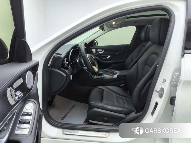 Mercedes-Benz Class C 2021 Белый из Китая