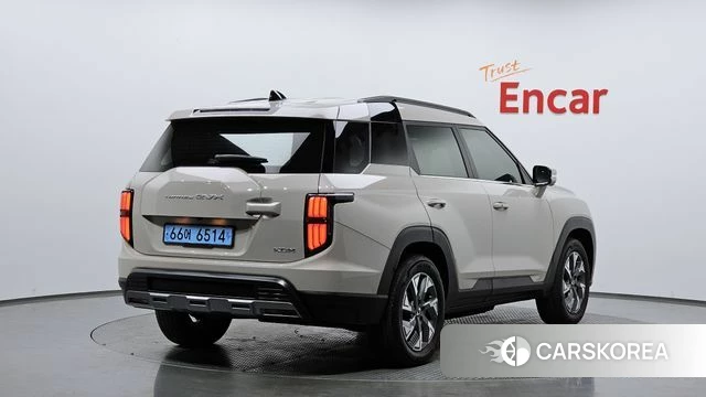 Ssangyong Torres EVX 2024 Песочный из Кореи