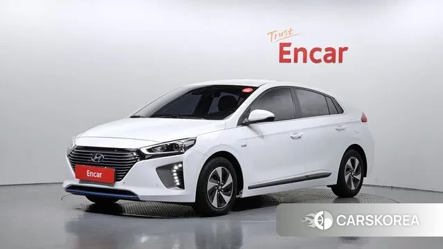 Hyundai Ionic Hybrid 2018 Белый из Кореи