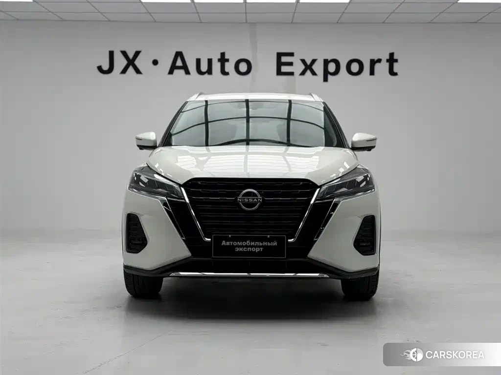 Nissan Kicks 2023 Белый из Китая