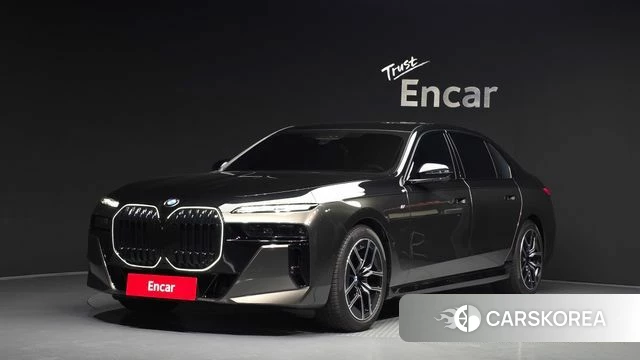 BMW 7 Series (G70) 2024 Черный двухцветный из Кореи