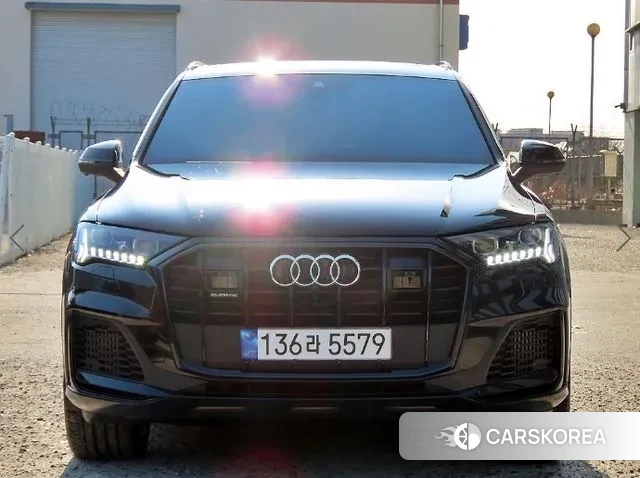Audi Q7 (4M) 2023 Черный из Кореи