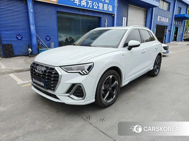 Audi Q3 2020 Белый из Китая