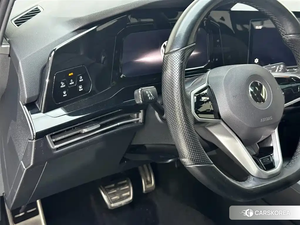 Volkswagen Golf 2022 Черный из Китая