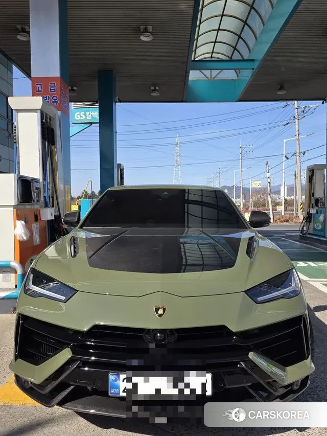 Lamborghini Urus 2025 Золотой двухцветный из Кореи