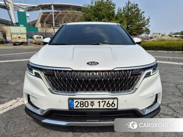 Kia Carnival 4th generation 2021 Жемчужный цвет из Кореи