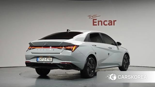 Hyundai Avante (CN7) 2022 Серебристо-серый из Кореи