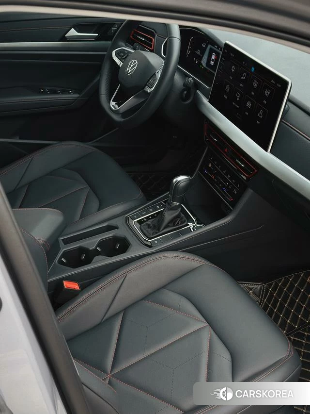 Volkswagen Lavida 2023 Темно-серый из Китая