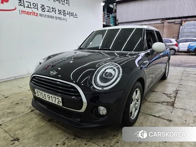 Mini Cooper 2019 Черный из Кореи