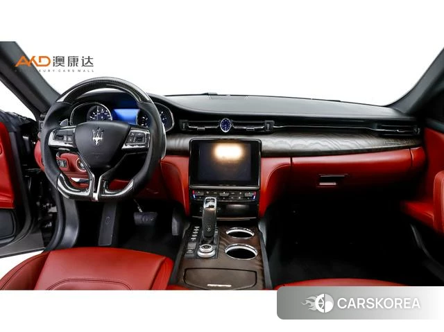 Maserati President 2021 Зеленый из Китая