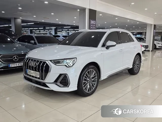Audi Q3 (F3) 2023 Белый из Кореи
