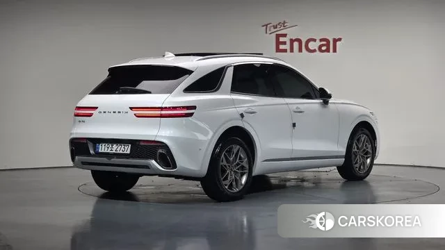 Genesis GV70 2022 Белый из Кореи