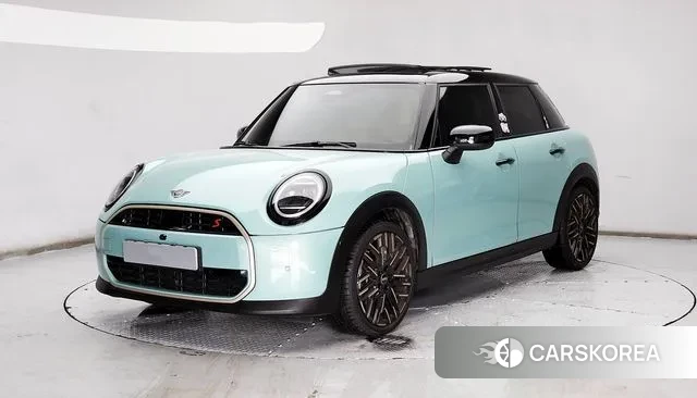Mini Cooper S 4th Generation 2024 Светло-зеленый из Кореи