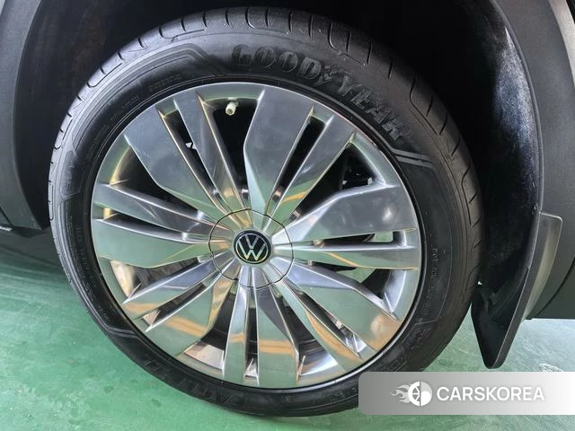 Volkswagen Tourang 2022 Черный из Китая