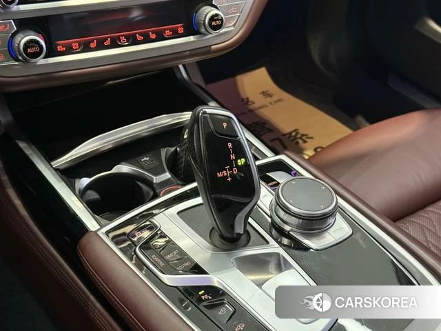 BMW 7 series 2020 Шампань из Китая