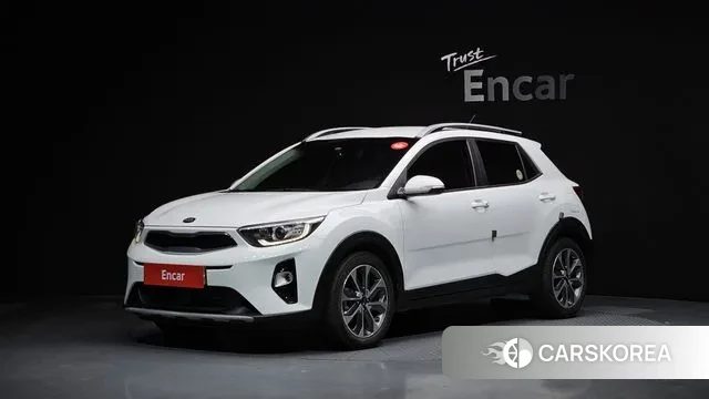 Kia Stonic 2018 Белый из Кореи