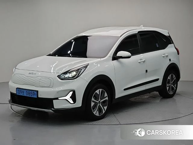 Kia Niro Plus 2022 Белый из Кореи