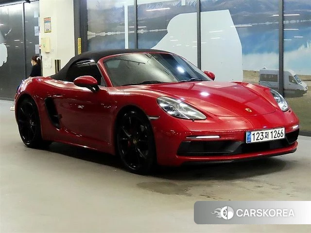 Porsche 718 Boxster 2019 Красный из Кореи