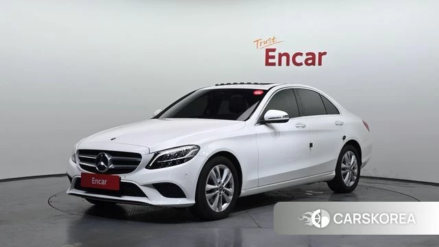 Mercedes-Benz C-Class W205 2019 Белый из Кореи