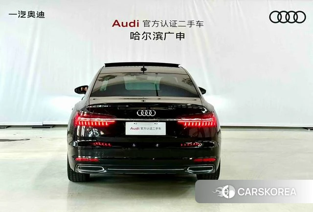 Audi A6L 2021 Черный из Китая