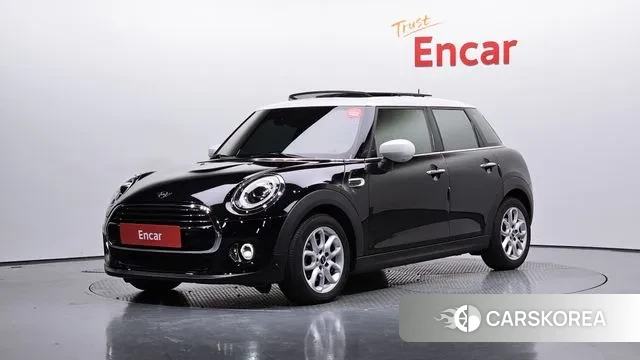 Mini Cooper 2020 Черный из Кореи