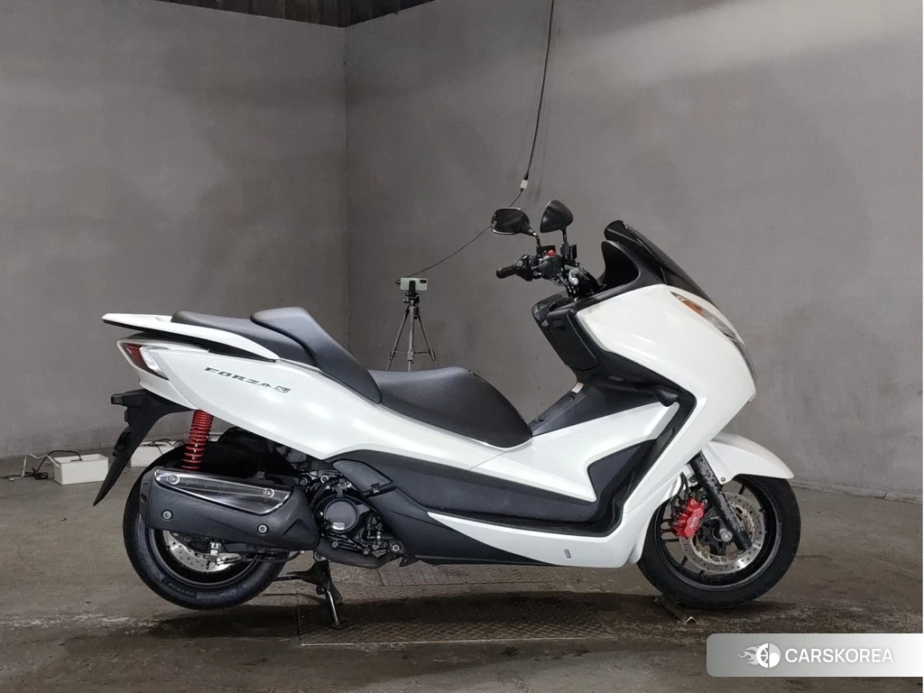 Проданный Honda FORZA 2013 из Японии, фото 2
