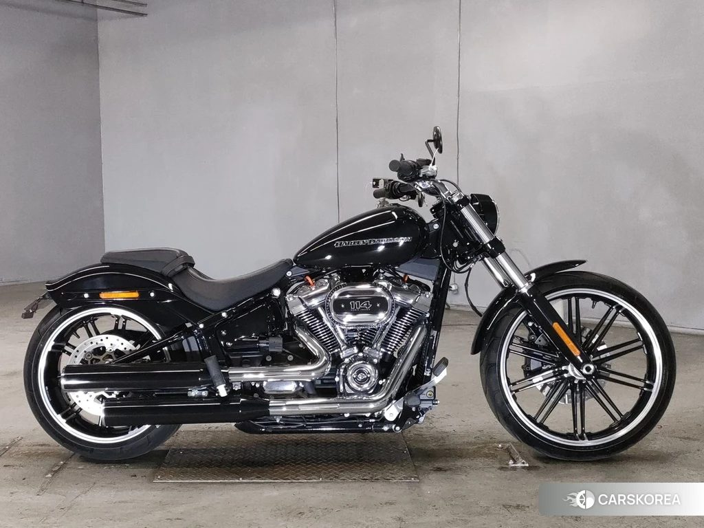 Проданный Harley-Davidson Softail Breakout FXBRS1868 2021 из Японии, фото 2