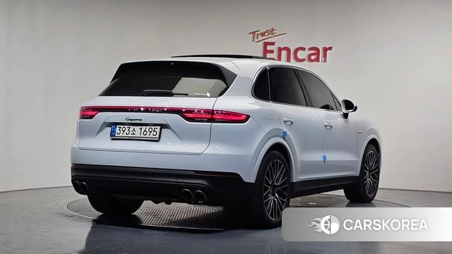 Porsche Cayenne (PO536) 2020 Белый из Кореи