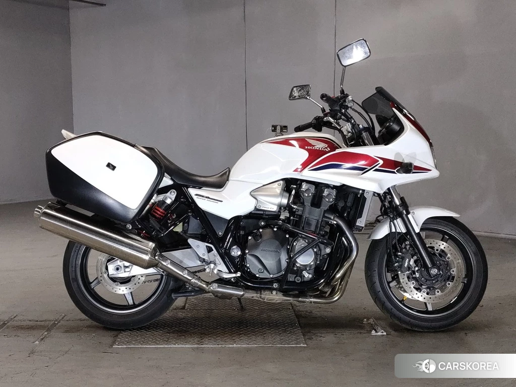 Проданный Honda CB1300ST 2010 из Японии