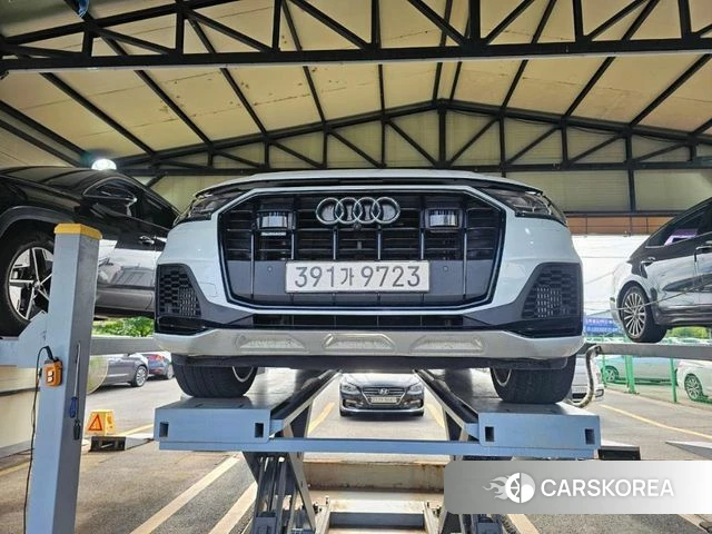 Audi Q7 (4M) 2022 Белый из Кореи