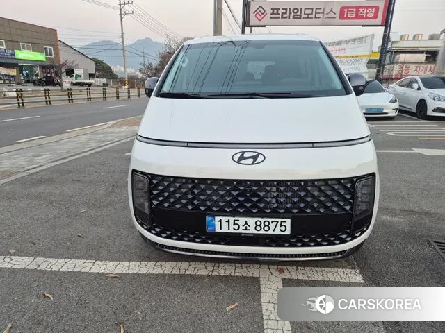 Hyundai Staria 2024 Белый из Кореи