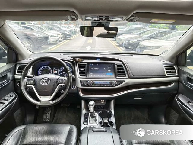 Toyota Highlander 2021 Черный из Китая