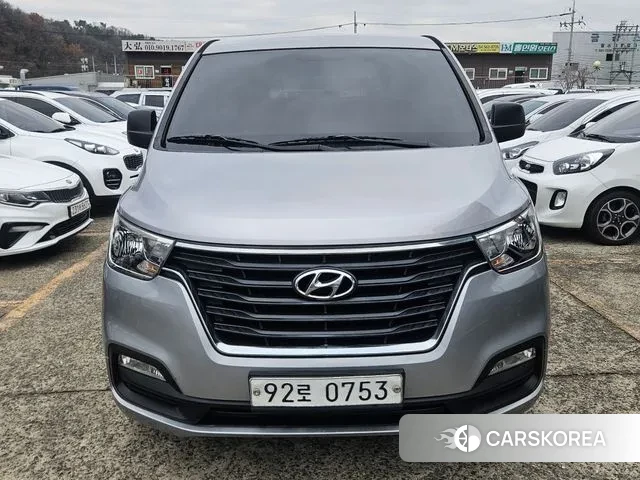 Hyundai The New Grand Starex 2019 Серебристо-серый из Кореи