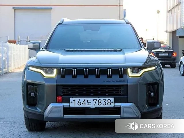 Ssangyong Torres 2024 Темно-зеленый из Кореи