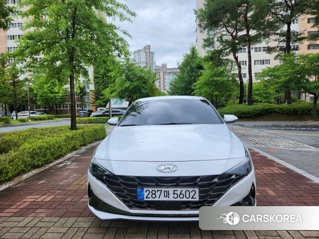 Hyundai Avante (CN7) 2021 Белый из Кореи