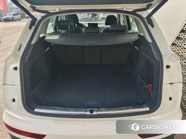 Audi Q5L 2024 Белый из Китая