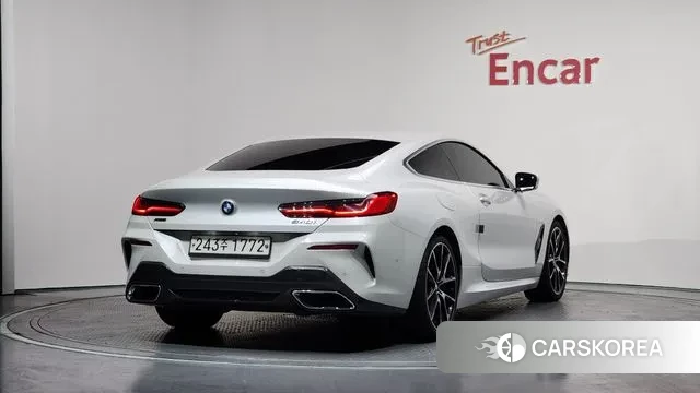 BMW 8 Series (G15) 2019 Белый из Кореи