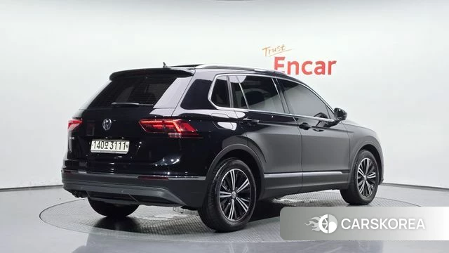 Volkswagen Tiguan second Generation 2020 Черный из Кореи