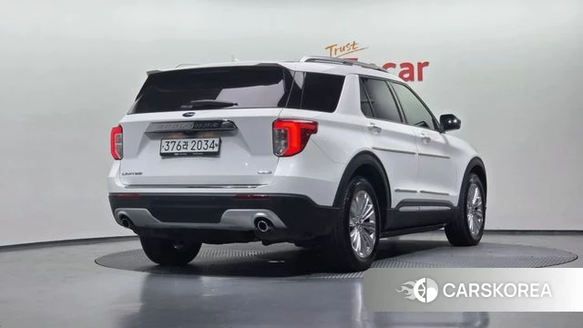 Ford Explorer 6th Generation 2019 Белый из Кореи